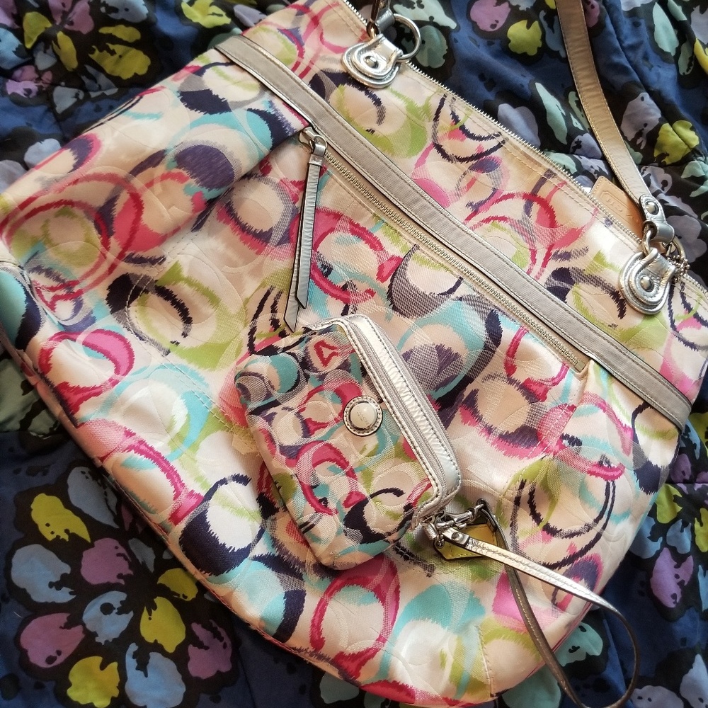 Coach ikat poppy edition